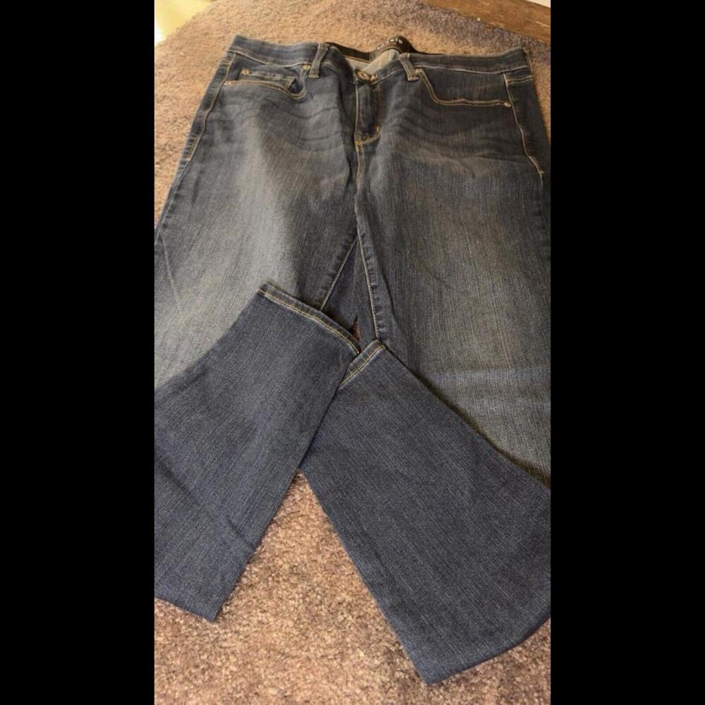 Torrid Sky High 18t Skinnies 119